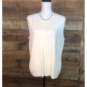 Women's Size 1X FINITY WOMAN Creme Sleeveless Blouse Sweater